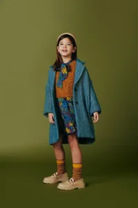 Пальто для девочки бирюзового цвета
