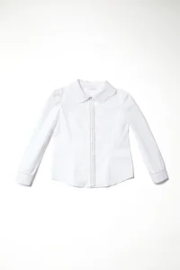 Белая блузка с длинным рукавом